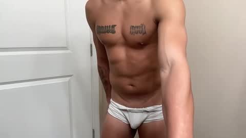 Snapshot of fithornyandtatted chatting on November 8, 2025, 12:22 am fithornyandtatted online show from November 8, 2025, 12:22 am