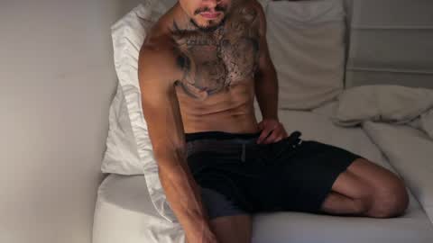 fitjacques online show from May 20, 2026, 2:18 am