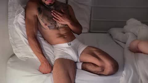 fitjacques online show from May 25, 2026, 2:28 am