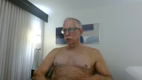Snapshot of fitman999 chatting on January 22, 2025, 9:10 pm Jon online show from January 22, 2025, 9:10 pm
