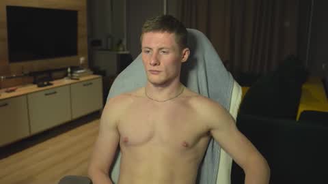 Eren.  online show from October 28, 2025, 10:01 pm