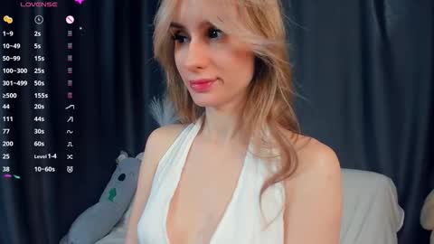 Kira online show from February 3, 2026, 2:53 am