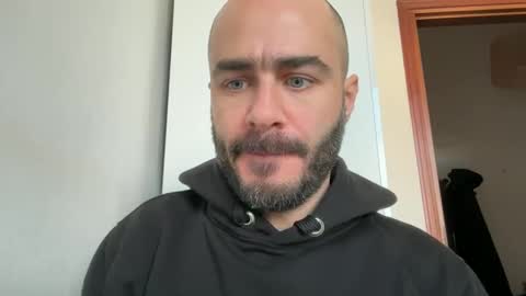 Snapshot of fla85 chatting on December 17, 2024, 9:39 am Fla is short for Flavio online show from December 17, 2024, 9:39 am