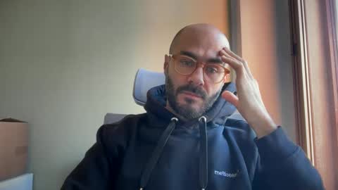 Snapshot of fla85 chatting on December 20, 2024, 12:38 pm Fla is short for Flavio online show from December 20, 2024, 12:38 pm