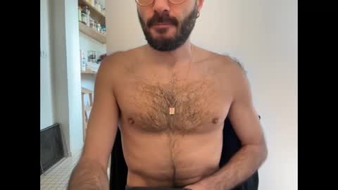 Snapshot of fla85 chatting on February 24, 2025, 12:16 pm Fla is short for Flavio online show from February 24, 2025, 12:16 pm