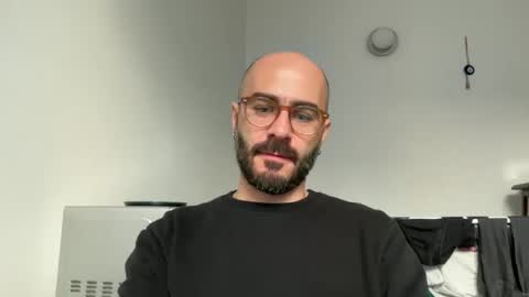 Snapshot of fla85 chatting on November 3, 2025, 1:45 pm Fla is short for Flavio online show from November 3, 2025, 1:45 pm