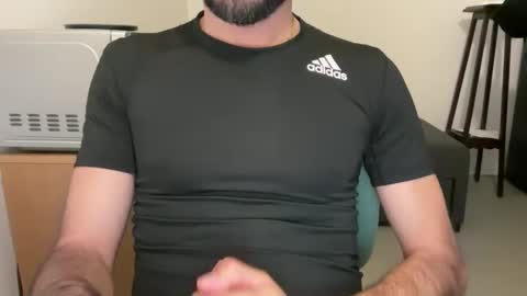 Snapshot of fla85 chatting on November 24, 2025, 6:29 pm Fla is short for Flavio online show from November 24, 2025, 6:29 pm