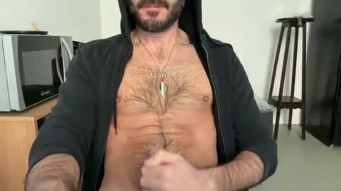 Snapshot of fla85 chatting on December 15, 2025, 12:09 pm Fla is short for Flavio online show from December 15, 2025, 12:09 pm