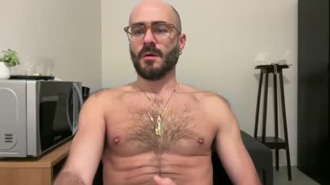 Snapshot of fla85 chatting on December 18, 2025, 10:38 pm Fla is short for Flavio online show from December 18, 2025, 10:38 pm