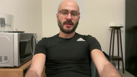 Snapshot of fla85 chatting on January 12, 2026, 2:28 am Fla is short for Flavio online show from January 12, 2026, 2:28 am