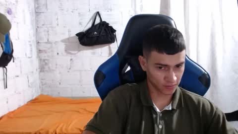 Snapshot of flacolatind chatting on December 22, 2025, 8:06 pm FLACO online show from December 22, 2025, 8:06 pm