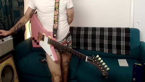 Snapshot of flanneldong chatting on December 15, 2025, 8:18 am Flannel Dong online show from December 15, 2025, 8:18 am