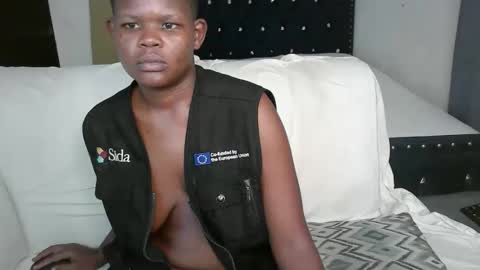 flaquo1 online show from November 3, 2025, 12:02 am