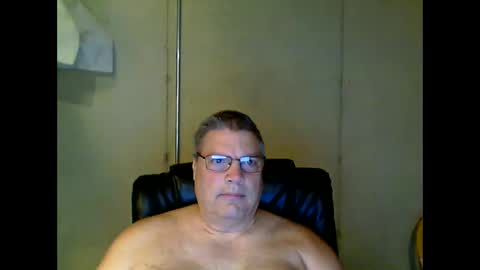 Snapshot of fletch32 chatting on November 3, 2025, 12:06 pm jd online show from November 3, 2025, 12:06 pm