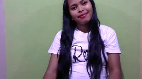 Snapshot of fleurtess_xx chatting on April 4, 2026, 4:22 am Claire online show from April 4, 2026, 4:22 am