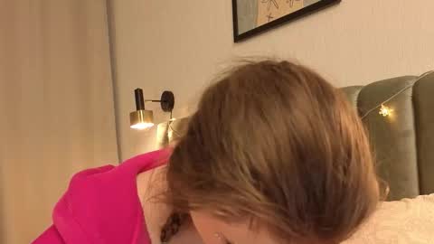 Snapshot of flexi_pixie chatting on February 17, 2026, 2:57 pm Leia online show from February 17, 2026, 2:57 pm