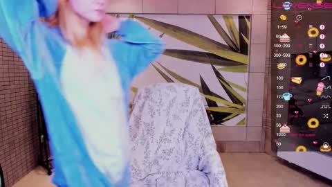 FlexiMona online show from January 11, 2026, 10:37 pm