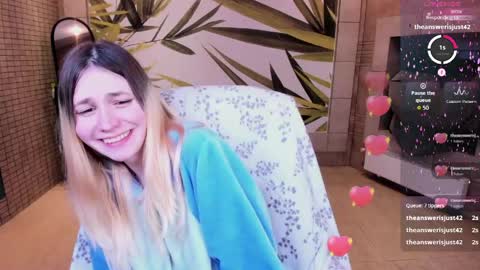 FlexiMona online show from May 17, 2026, 10:06 pm