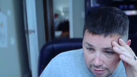 Snapshot of flguy_mike chatting on November 24, 2025, 7:57 pm FL guy online show from November 24, 2025, 7:57 pm