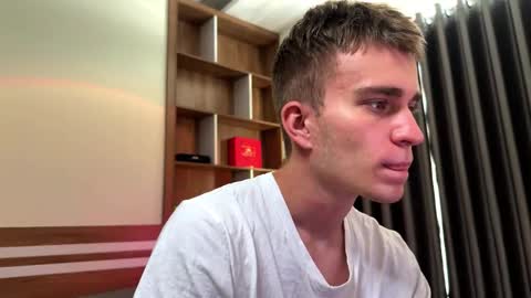 Snapshot of flikyy chatting on February 17, 2026, 6:10 am flikyy online show from February 17, 2026, 6:10 am