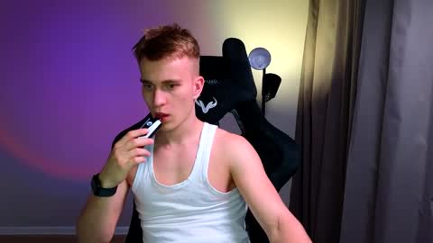 Snapshot of flikyy chatting on April 1, 2026, 2:03 pm flikyy online show from April 1, 2026, 2:03 pm