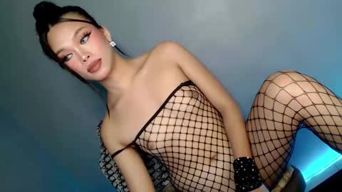 Snapshot of flirt_with_me28 chatting on March 12, 2025, 6:33 pm Suzy online show from March 12, 2025, 6:33 pm