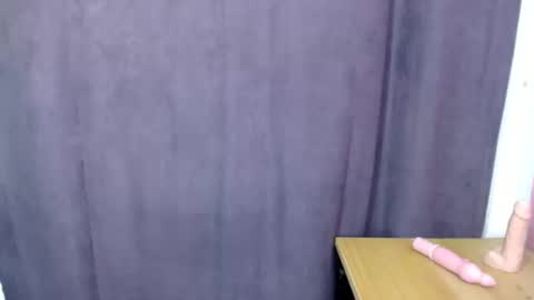 Snapshot of flirtangel93 chatting on October 18, 2025, 7:03 pm Angel online show from October 18, 2025, 7:03 pm