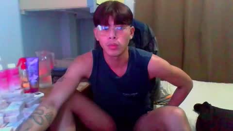 Snapshot of flirtfactorx chatting on October 17, 2025, 2:04 am flirtfactorx online show from October 17, 2025, 2:04 am