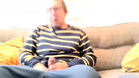 Flickrbrite online show from February 11, 2025, 9:14 pm