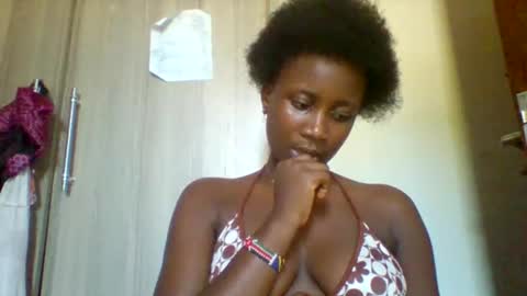 Snapshot of flirty_arrya chatting on April 13, 2026, 11:27 am flirty_arrya online show from April 13, 2026, 11:27 am