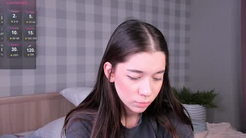 Snapshot of flirtykitty_ chatting on January 26, 2025, 2:35 am Emely online show from January 26, 2025, 2:35 am