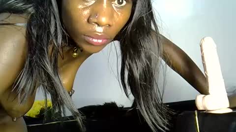 Snapshot of flirtytrouble chatting on March 8, 2026, 2:59 am FlirtyTrouble online show from March 8, 2026, 2:59 am