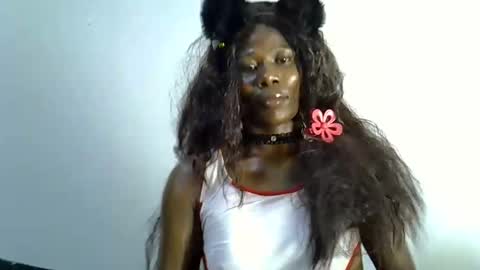 Snapshot of flirtytrouble chatting on March 12, 2026, 12:11 pm FlirtyTrouble online show from March 12, 2026, 12:11 pm