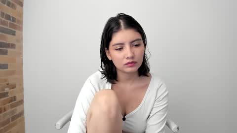 Tell me My Love online show from November 4, 2025, 8:52 pm