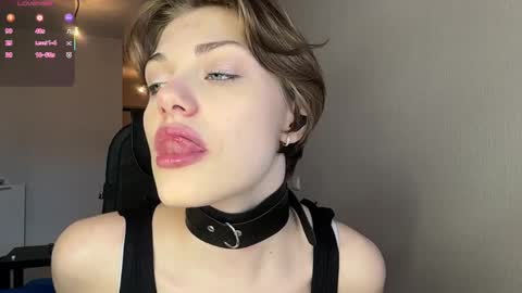 Snapshot of florenceheatly chatting on May 28, 2026, 10:34 am Flora online show from May 28, 2026, 10:34 am