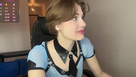 Snapshot of florenceheatly chatting on May 31, 2026, 10:11 am Flora online show from May 31, 2026, 10:11 am