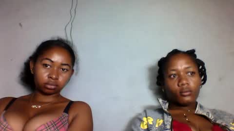 florencia011 online show from February 20, 2025, 2:40 am