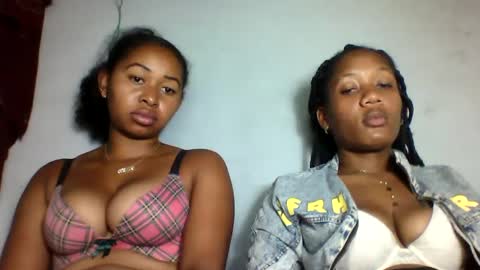 florencia011 online show from February 21, 2025, 1:11 am