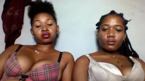 florencia011 online show from February 25, 2025, 9:35 pm