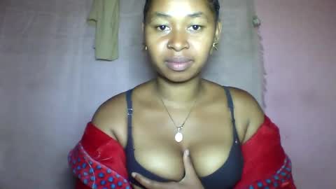 florencia011 online show from October 17, 2025, 6:38 am