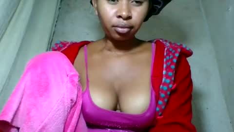 florencia011 online show from July 7, 2026, 11:20 pm