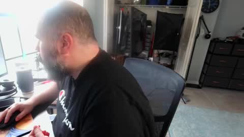 Snapshot of floridabearlive chatting on October 26, 2025, 9:53 pm FloridaBearLive online show from October 26, 2025, 9:53 pm