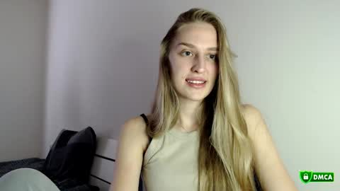 Snapshot of florisalberta chatting on October 17, 2025, 12:30 pm Florisa online show from October 17, 2025, 12:30 pm