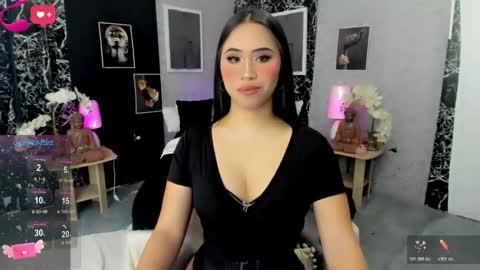Snapshot of floryn_bloom chatting on November 29, 2025, 2:09 pm Leslie online show from November 29, 2025, 2:09 pm
