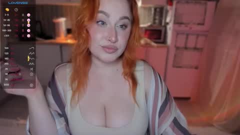 Camelia online show from November 1, 2025, 8:44 pm