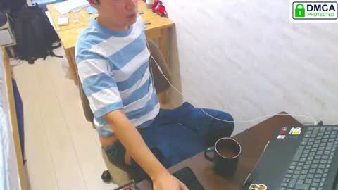 flowerbox online show from October 25, 2025, 6:43 am