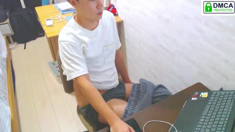 flowerbox online show from October 27, 2025, 12:42 pm