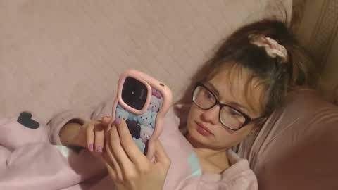 Snapshot of flowercandydoll chatting on October 26, 2025, 10:47 pm say meow and send tip  online show from October 26, 2025, 10:47 pm