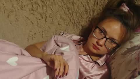 Snapshot of flowercandydoll13 chatting on September 8, 2025, 5:12 pm say meow and send tip online show from September 8, 2025, 5:12 pm