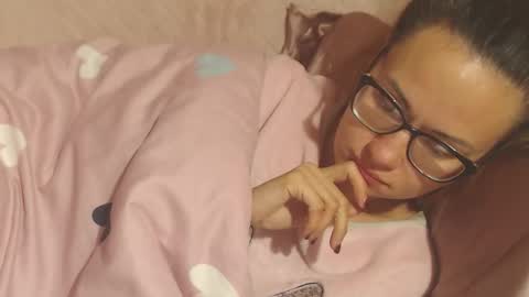 Snapshot of flowercandydoll13 chatting on October 3, 2025, 7:38 am say meow and send tip online show from October 3, 2025, 7:38 am